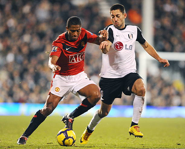 出了巨大贡 出了巨大贡